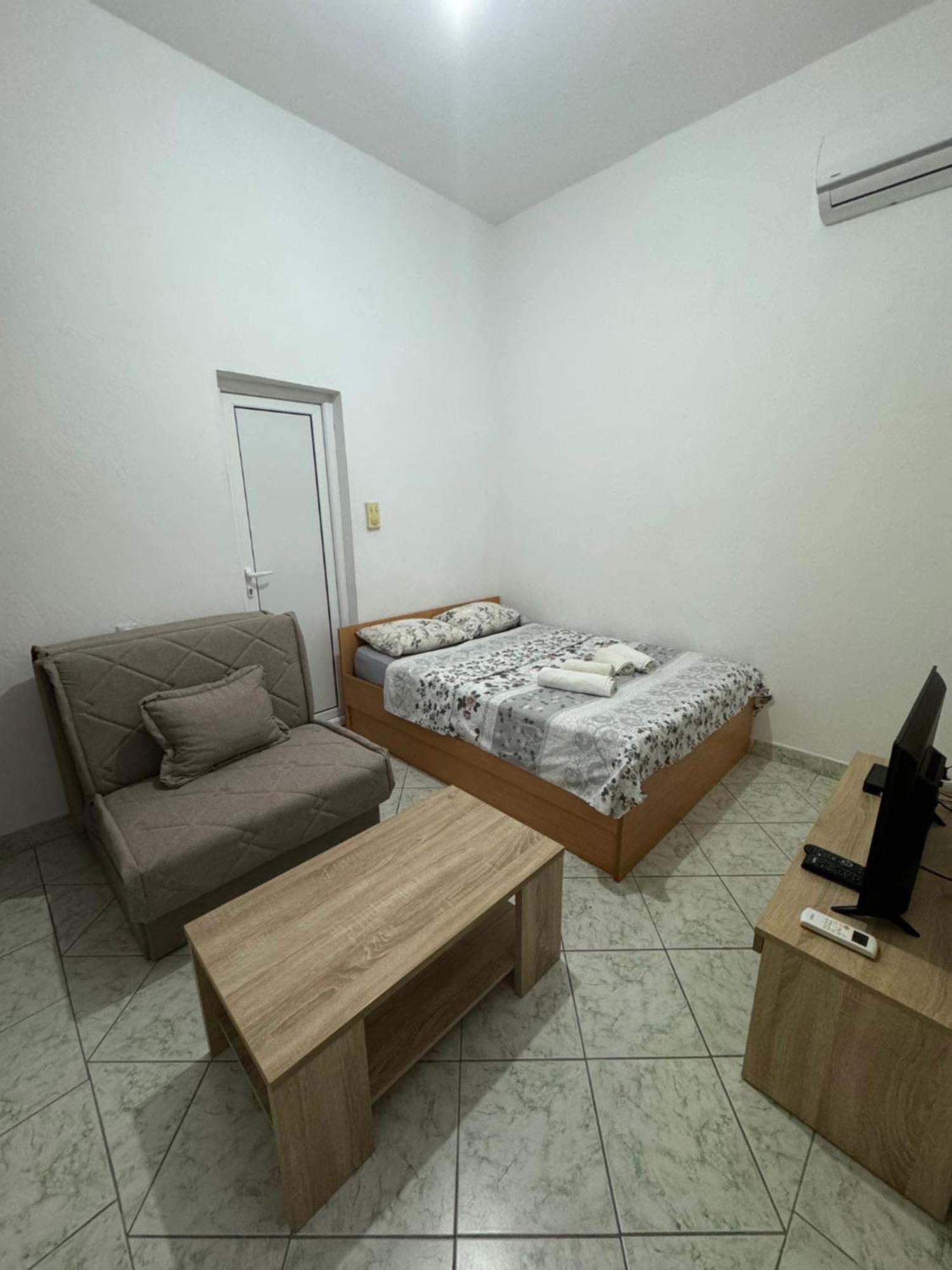 Apartments Stefan Sutomore Extérieur photo